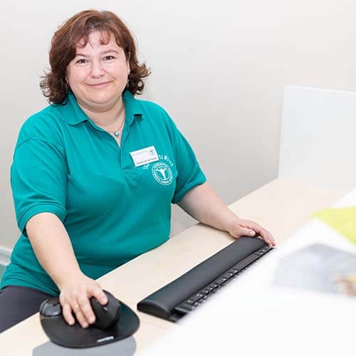 Mitarbeiterin Claudia van der Kamp